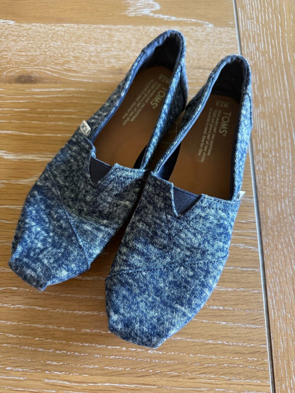 TOMS Classic Alpargata Size 7.5 Navy Speckled Canvas Slip On